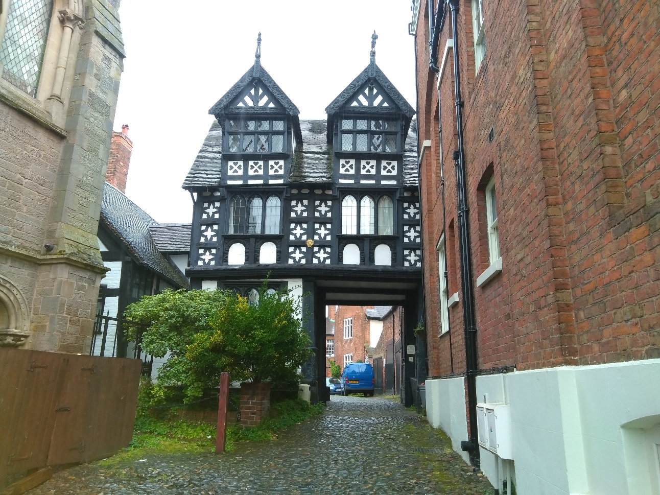 Shrewsbury - Medieval alleyway